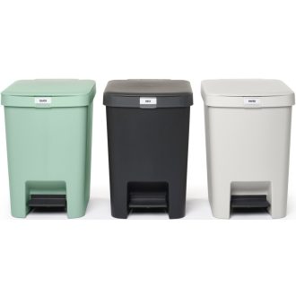   Brabantia StepUp szelektív szemetes szett, 3db eltérő színű kuka, 25L, 91% újrahasznosított műanyag