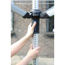 A rotációs szárító maximális terhelése 40 kg, ha a terhelés egyenletesen oszlik el a szárítóköteleken.