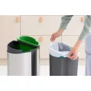 G méretű PerfectFit szemeteszsákot ajánlunk a 23L-es tartályhoz.