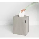 Nagy méretű bedobónyílással.