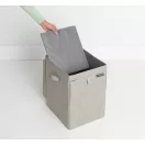 Kompakt tárolóhely - használaton kívül gyorsan összehajtható.