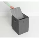 Kompakt tárolóhely - használaton kívül gyorsan összehajtható.