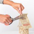 Erős rozsdamentes acél pengék – sokoldalúan használhatóak, igény szerint akár félkemény alapanyagokhoz is.