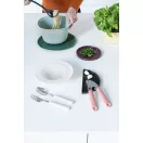 A terrakotta rózsaszín árnyalat friss, elegáns megjelenést kölcsönöz a mindennapokban.