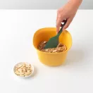 Ergonomikus kialakítása és puha szilikon anyaga révén ideális választás minden konyhába.
