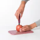 Ergonomikus, kézre álló markolat.