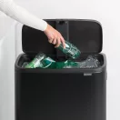 Nagy méretű tárolókapacitás, 60L.