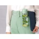 A fogantyú övcsipeszként is funkciónál.