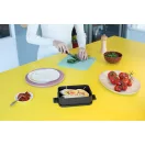 Clip-on zárómechanizmus - a fedél szorosan illeszkedik a doboz pereméhez, kis bepattintható fülek vagy peremek segítségével rögzül, így biztosítva a szivárgásmentes zárást.