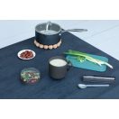 Mikrohullámú sütőbe és fagyasztóba is teheti.