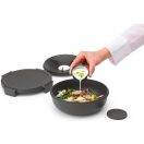 A szivárgásmentes fedél biztosítja, hogy az étel friss maradjon, miközben a tál könnyedén elfér egy táskában is.