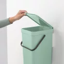 Helytakarékos – szorosan illeszkedik a falhoz vagy kényelmesen a sarokba.