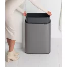 Kivehető műanyag tartály a könnyű tisztítás érdkében