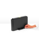 Kihúzható állvánnyal telefonokhoz és tabletekhez.