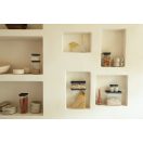 Sötétszürke, modern megjelenés, BPA-mentes, kiváló minőségű anyagokból, 5 év garanciával.