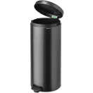 G méretű szemeteszsák a 30L-es NewIcon hulladékgyűjtőbe.