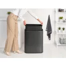 60L-es XXL méretű belső tartálya kiemelhető.