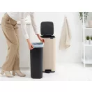 Tökéletes páros - Brabantia PerfectFit O zsákokra szabva: pontos illeszkedés, semmi kilógás, egy mozdulat és kész.