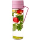 Ergonomikus ivóperem: a speciálisan kialakított kiöntőnyílás egyenletes folyadékáramlást biztosít, így az ivás ugyanolyan természetes és kényelmes, akár egy pohárból.