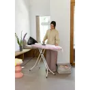 Hátkímélő ergonómia: Állítsa be az ideális munkamagasságot a 69–96 cm közötti tartományban! Maximális kényelem és egészséges testtartás minden vasalásnál.