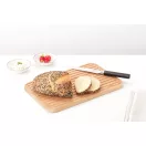 Ideális kenyér vagy más kemény héjú, puha belsejű termékek szeletelésére.