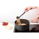A kiváló minőségű, hőálló nejlon (max. 220°C) fej kíméletes a tapadásmentes edényekhez, nem karcolja meg azok felületét.