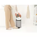 X kódú Brabantia PerfectFit szemeteszsákkal használható.