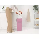 Találja meg a tökéletes összhangot: A csomagban található L kódú PerfectFit mintazsákok milliméterpontosan illeszkednek a 40 literes tartályhoz. Nincs többé kilógó zacskószegély va...