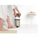 Külön rendelhető Brabantia hulladékzsák is.