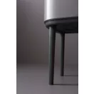 Strapabíró, állítható, csúszásmentes lábakkal