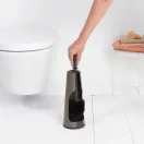 Könnyen kiemelhető kefe.