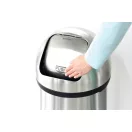 Nyomófedel működtetés.