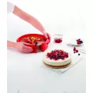 A forma teste egyszerre rugalmas és ellenálló, tapadásmentes felülettel a könnyű kivehetőség érdekében.