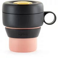 Lékué Mug to Go utazó kávésbögre fogantyúval, 350ml, műanyag, korall