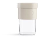 Bővíthető kapacitású tárolószett: A csomag két darab „M” méretű, felhajtható tárolóedényt tartalmaz, amelyek űrtartalma igény szerint 600 ml-ről egészen 850 ml-ig növelhető.