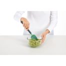 A rugalmas szilikonnak köszönhetően az utolsó csepp tésztát is kikaparhatod, így nincs pazarlás.